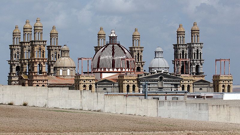 24 horas - En algún lugar del tiempo: la iglesia palmariana - Escuchar ahora