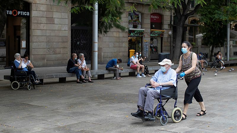 Boletines RNE - En Cataluña, uso obligatorio de mascarillas - Escuchar ahora