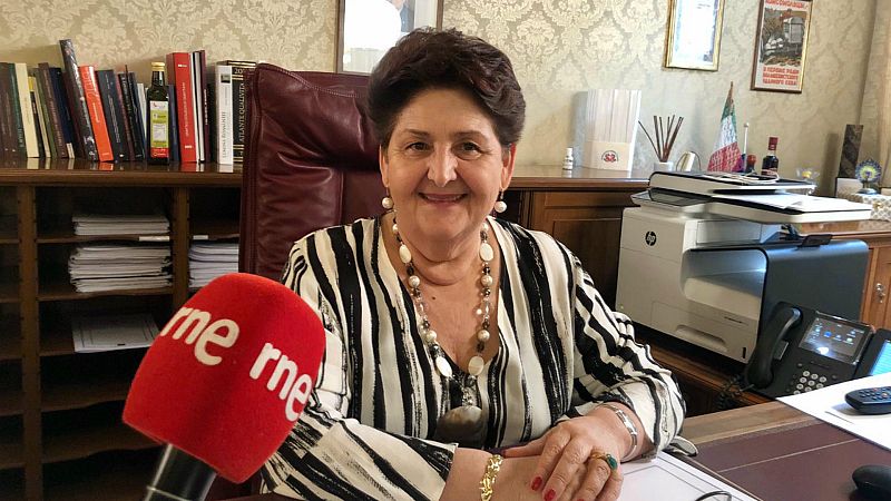  Las mañanas de RNE con Íñigo Alfonso - Bellanova, la exjornalera que regularizará a unos 200.000 trabajadores inmigrantes en Italia - Escuchar ahora