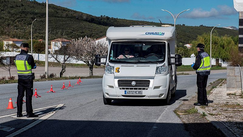 España a las 8 Fin de Semana - Varias localidades extremeñas piden el cierre de su frontera con Portugal por un rebrote - Escuchar ahora