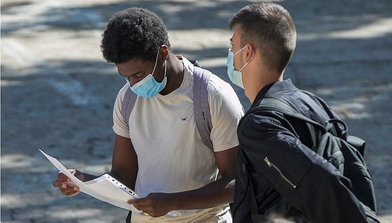  14 horas - Zaragoza, Huesca y la Comarca Central retroceden a una fase 2 "flexibilizada" - Escuchar ahora