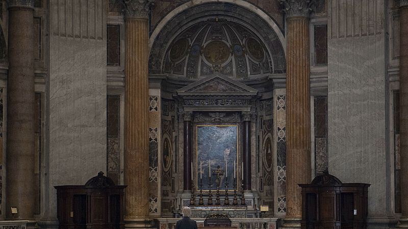 Boletines RNE - El Vaticano publica un manual de actuación contra los abusos a menores - Escuchar ahora