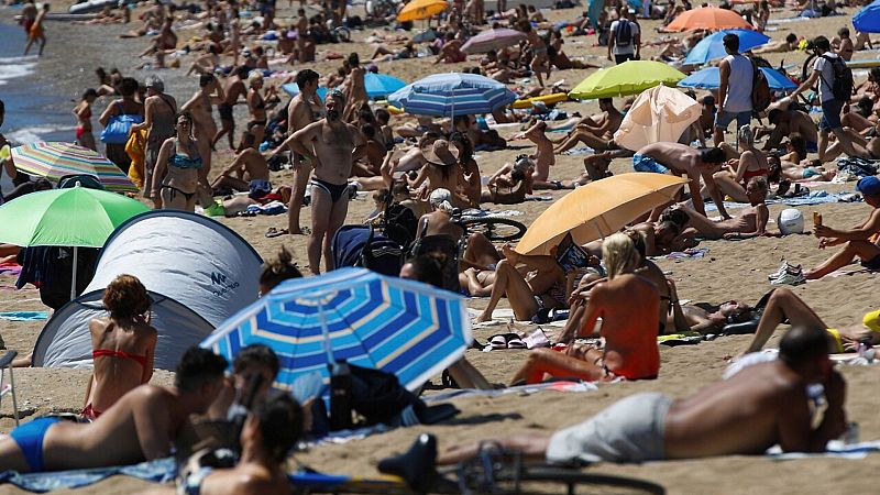 14 horas fin de semana - Tres municipios más en Cataluña se someterán a medidas restrictivas para frenar contagios - Escuchar ahora