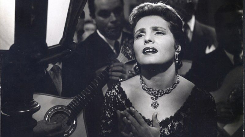 24 horas - En algún lugar del tiempo: Amália Rodrigues, reina del fado - Escuchar ahora