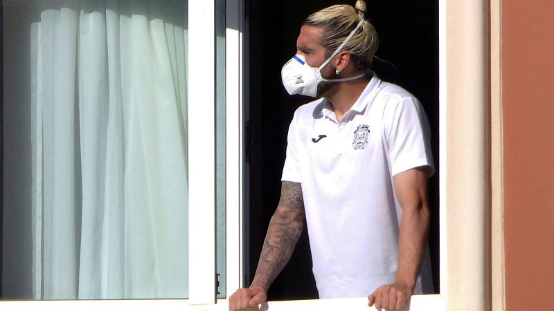  Boletines RNE - La Fiscalía de A Coruña investigará el viaje del CF Fuenlabrada - Escuchar ahora