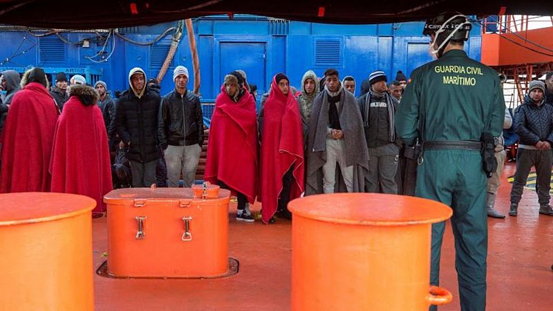 14 horas fin de semana - El gobierno de Murcia pide que los 418 inmigrantes sean aislados aislados - Escuchar ahora