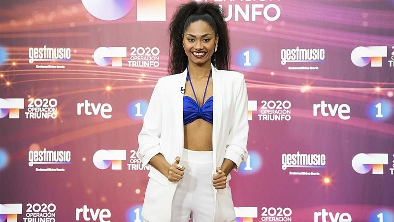 24 horas fin de semana - 20 horas - Nia Correia contenta porque han podido actuar para su público pese a la Covid-19 - Escuchar ahora 