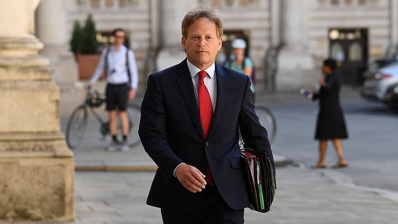 14 horas fin de semana - Las agencias de viajes británicas piden reconsiderar la decisión con Canarias y Baleares - Escuchar ahora 