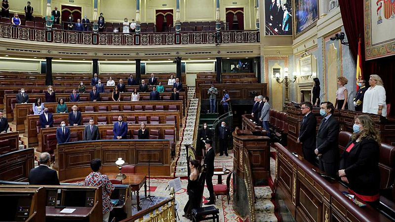 14 horas -  El PSOE vuelve a subir en intención de voto y se sitúa a 13 puntos del PP, según el CIS - Escuchar ahora