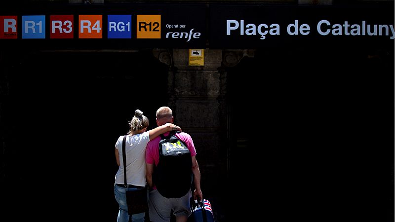 Boletines RNE  - Alemania desaconseja viajar a Aragón, Cataluña y Navarra - Escuchar ahora