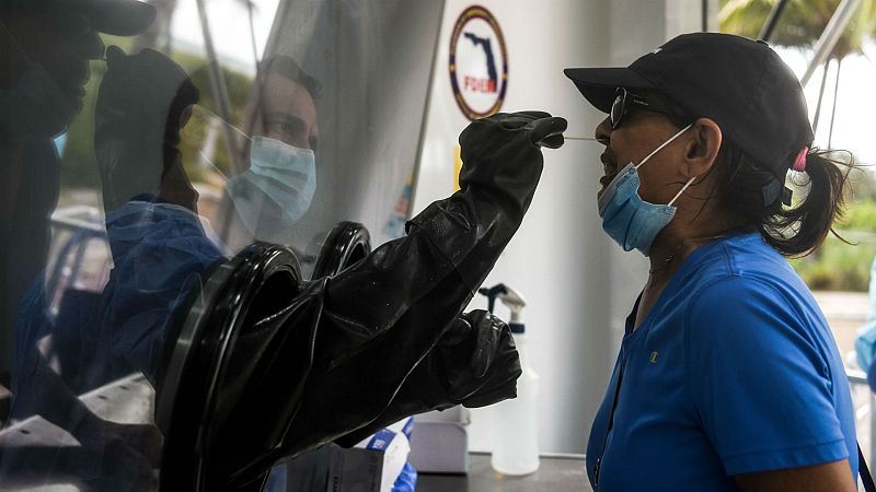  Las mañanas de RNE con Íñigo Alfonso - Los expertos no recomiendan pasaportes ni cartillas Covid - Escuchar ahora