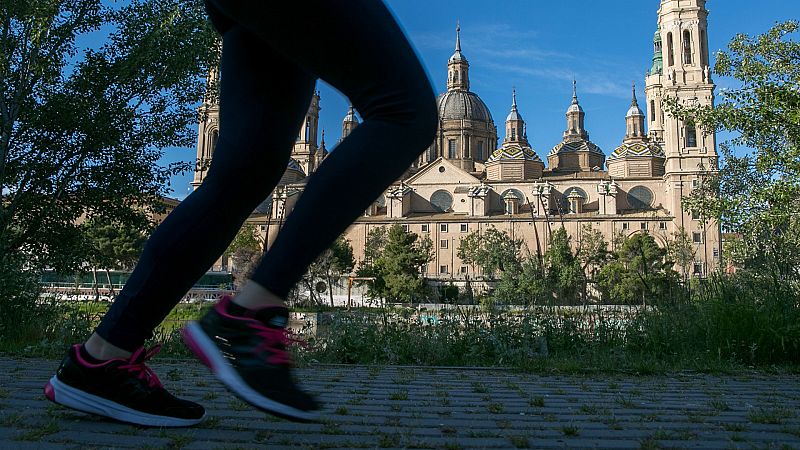 14 horas - El barrio de Las Delicias de Zaragoza convive con la COVID-19 entre aglomeraciones, pobreza y pocas medidas de seguridad - Escuchar ahora