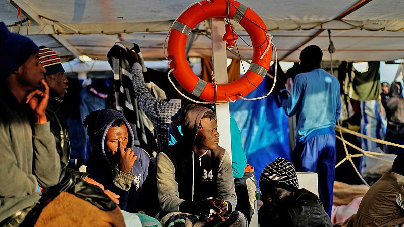  14 horas - 72 personas al mes mueren en las travesías migratorias africanas al día, según ACNUR - Escuchar ahora