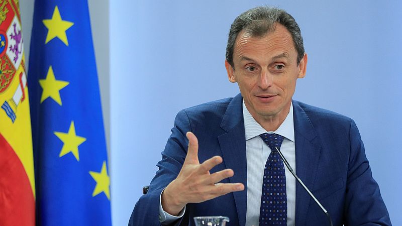  Boletines RNE -  Pedro Duque presenta su candidatura a dirigir la Agencia Espacial Europea - Escuchar ahora