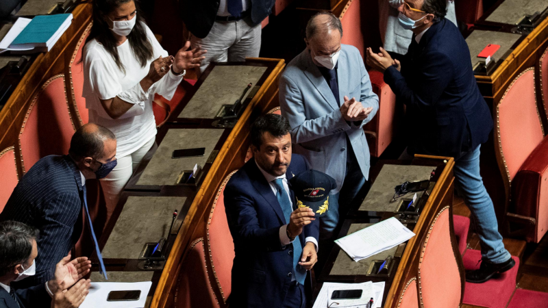 Boletines RNE - El senado italiano está a favor de que se juzgue a Salvini - Escuchar ahora