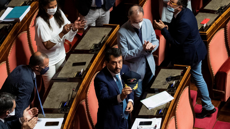 Boletines RNE - El senado italiano está a favor de que se juzgue a Salvini - Escuchar ahora 
