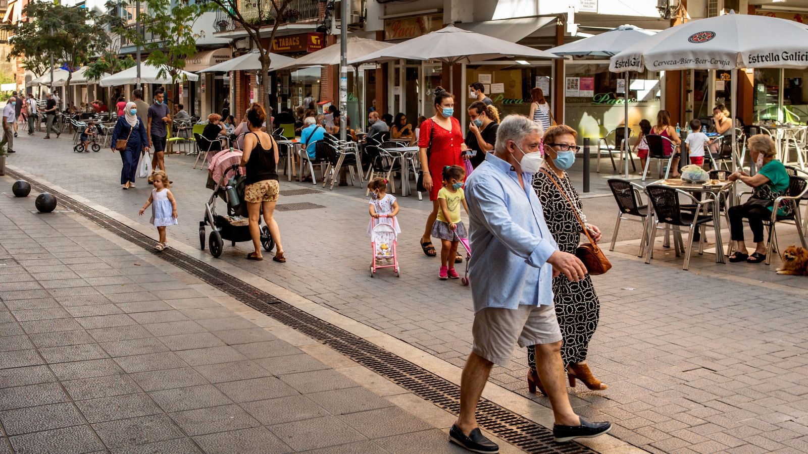 Boletines RNE - La curva de contagios en España continúa en ascenso: 1.525 en un día - Escuchar ahora