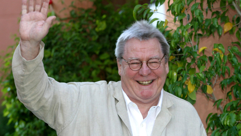  24 horas - Muere el cineasta Alan Parker a los 76 años - Escuchar ahora 