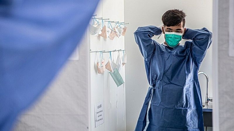 24 horas fin de semana - 20 horas - MSF cierra en Lesbos el centro de aislamiento para Covid-19 por presiones del Gobierno - Escuchar ahora 