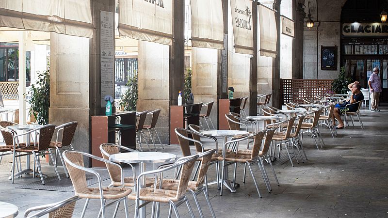  Boletines RNE - Aumenta el riesgo de rebrotes por coronavirus en Cataluña - Escuchar ahora