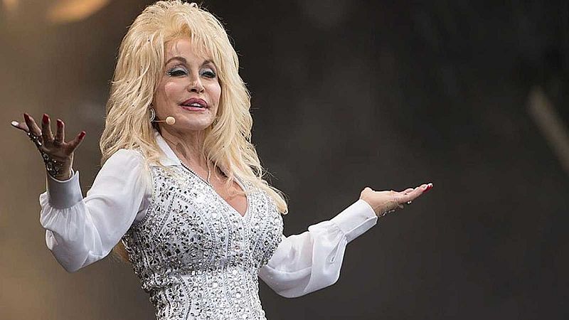 El gallo que no cesa - Escuela de divas: Dolly Parton - Escuchar ahora