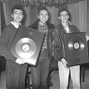 Discópolis - Discópolis 11.037 - Sesiones RNE 173 El Último de la Fila - Burning - 07/08/20 - escuchar ahora