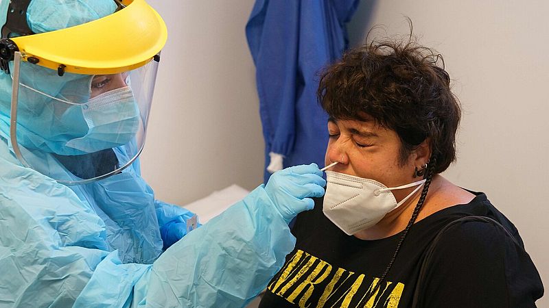 24 horas fin de semana - 20 horas - Los sindicatos médicos en Aragón piden reunión de urgencia con el Gobierno por la situación extrema - Escuchar ahora 