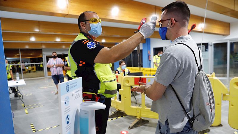 España a las 8 Fin de Semana - La Rioja y la Región de Murcia aplican desde esta noche las nuevas restricciones - Escuchar ahora