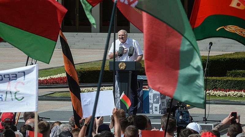 14 horas fin de semana - Lukashenko moviliza a sus partidarios y se niega a repetir elecciones en Bielorrusia - Escuchar ahora