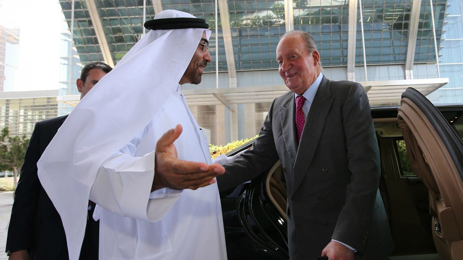 14 horas - Juan Carlos I está en Emiratos Árabes Unidos desde el 3 de agosto - Escuchar ahora