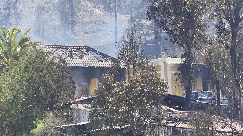 24 horas fin de semana - 20 horas - Perimetrado el incendio de la Palma pese a las condiciones adversas para la extinción - Escuchar ahora 