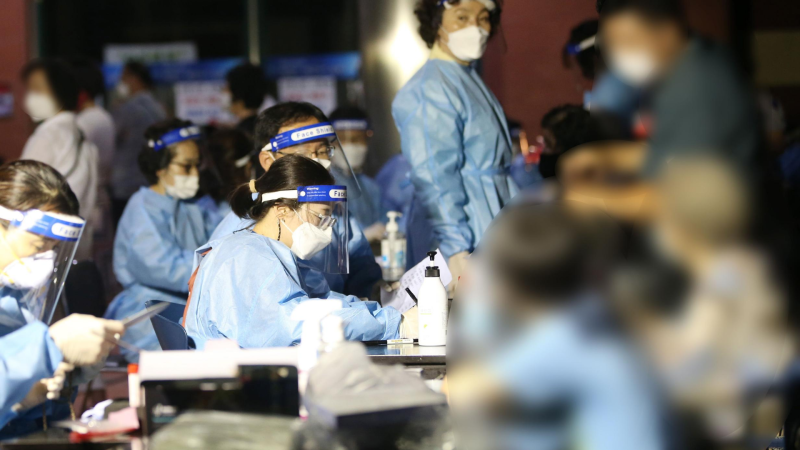  24 horas - Seúl vuelve a cerrar los colegios por el coronavirus - Escuchar ahora 