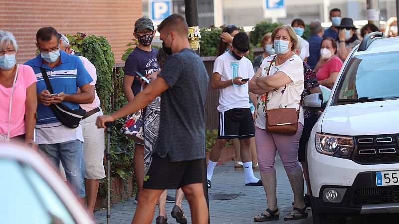 Boletines RNE - Sanidad añade 7.296 nuevos casos de coronavirus desde ayer - Escuchar ahora