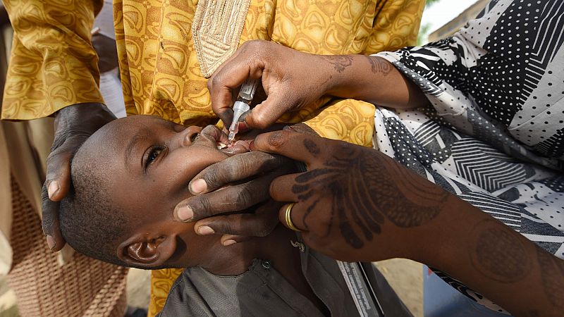 Cinco Continentes - El continente africano queda libre de polio - Escuchar ahora 