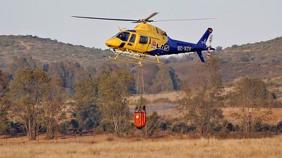 Boletines RNE - Se complica el incendio en Almonaster la Real - Escuchar ahora