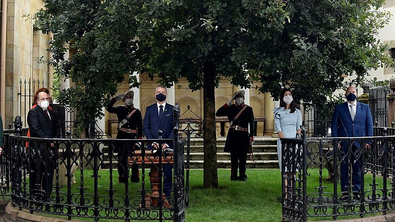 24 horas fin de semana - 20 horas - Urkullu inicia su tercer mandato con un gobierno enfocado a la reconstrucción y la lucha contra la covid - Escuhar ahora 