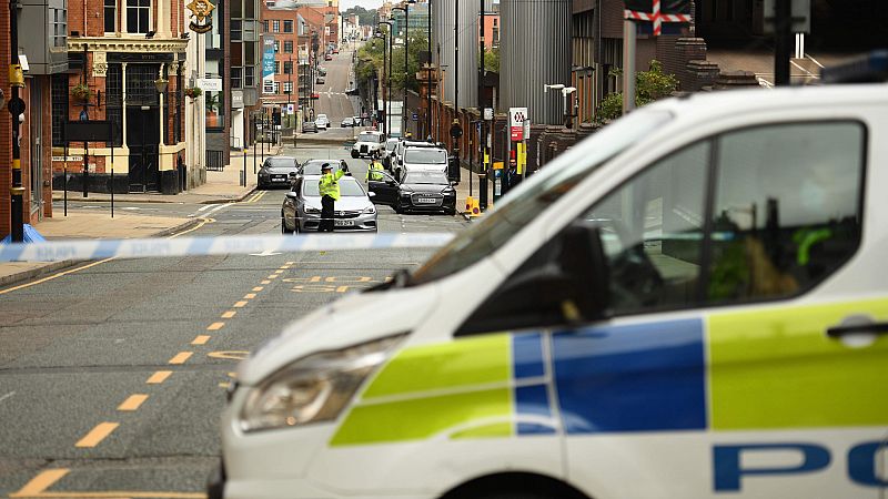 Boletines RNE - La policía británica investiga un apuñalamiento masivo en Birmingham - Escuchar ahora