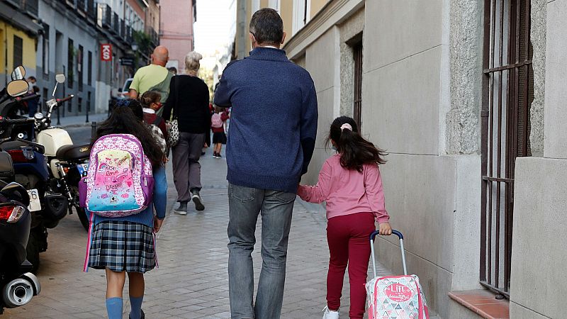 Las mañanas de RNE con Íñigo Alfonso - Los expertos recuerdan que solo el miedo no es justificación para no llevar a los niños al colegio - Escuchar ahora