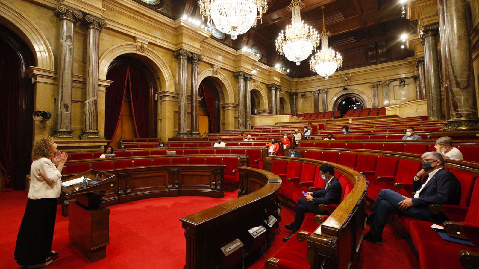 24 horas - El Parlament de Cataluña aprueba la ley para regular el precio de los alquileres - Escuchar ahora