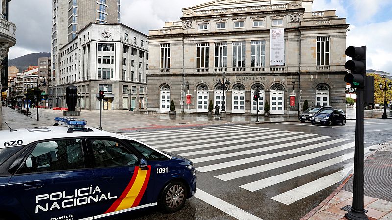 20 horas Fin de Semana - Investigan la muerte de una mujer presuntamente a manos de su pareja en Oviedo - Escuchar ahora