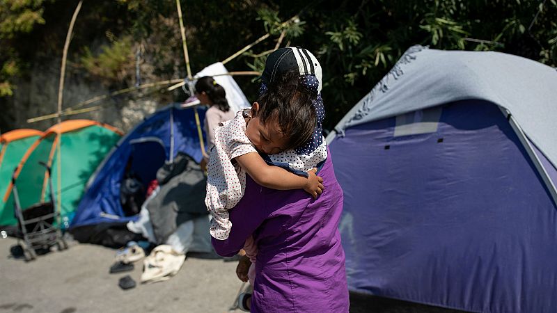 14 horas - El gobierno griego quiere reconstruir el campo de refugiados de Moria - Escuchar ahora