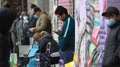 14 horas - Los inmigrantes que viven en España están muy arraigados, pero siguen ocupando los empleos más precarios