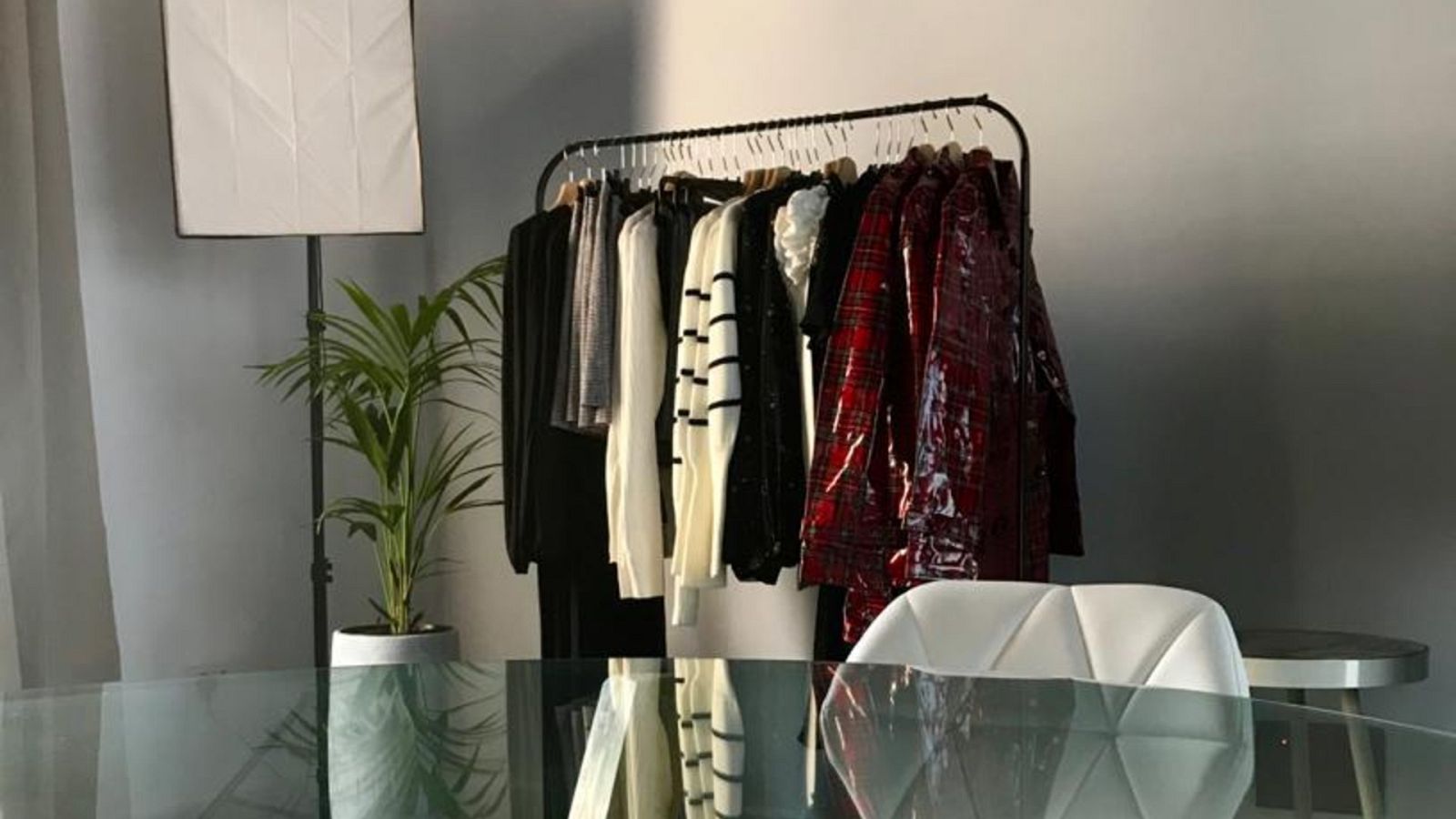 Todo Noticias - Mañana - Pequeñas tiendas de ropa que se reinventan - Escuchar ahora