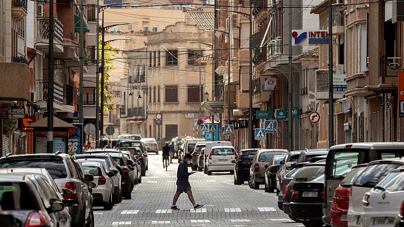 14 horas - Los espejos en los que puede mirarse Madrid: así se ha restringido la movilidad sin estado de alarma - Escuchar ahora