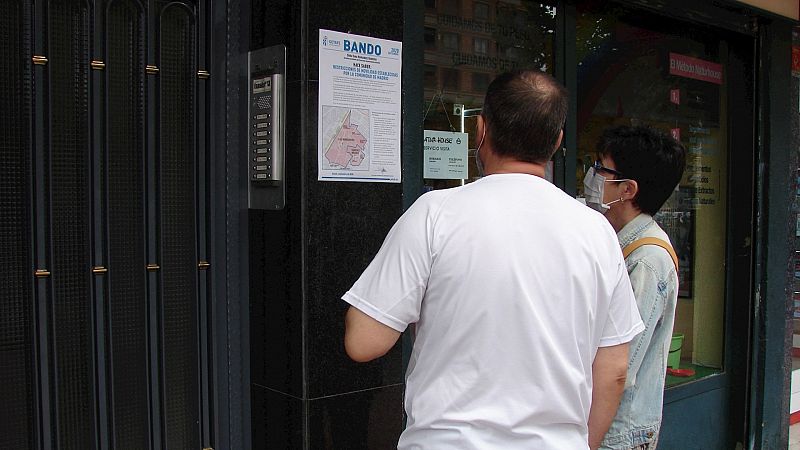 Informativo local Madrid - Enrique Villalobos: "Es una medida injusta, excluyente y segregadora que nos parece inaceptable, más aún cuando no han anunciado ninguna medida de refuerzo" - Escuchar ahora