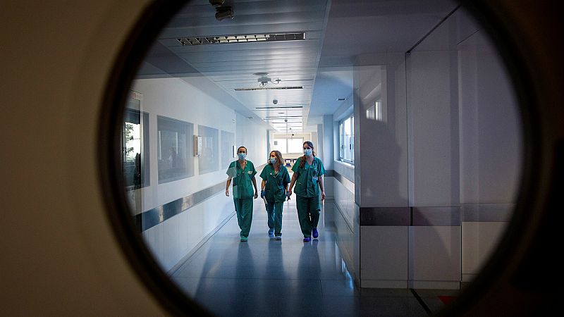 14 horas - Los profesionales de urgencias del hospital de Logroño, "al límite físico y psicológico" - Escuchar ahora