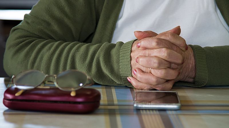 24 horas - El Gobierno prepara un plan de choque para la dependencia: 600 millones de euros - Escuchar ahora