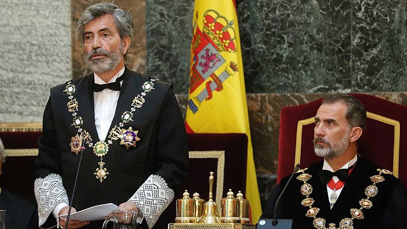 24 horas - Lesmes expresa su "enorme pesar" por la ausencia del rey y parte del Gobierno denuncia que Felipe VI haya roto la neutralidad política - Escuchar ahora