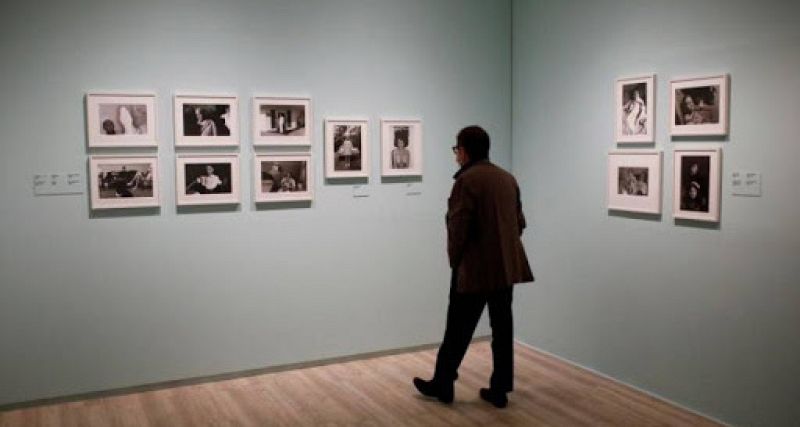  Mas cerca - Exposición fotógrafo Lee Friedlander  - Escuchar ahora 
