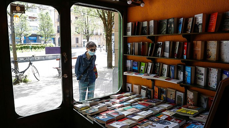 Las mañanas de RNE con Íñigo Alfonso - Las librerías madrileñas intentan salvar el año con una Feria del Libro virtual - Escuchar ahora